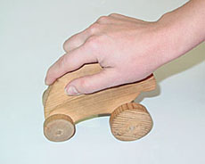 Детский деревянный конструктор-машинка